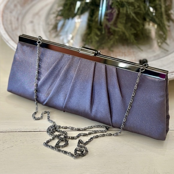 JESSICA McCLINTOCK, NWOT,GREY SATIN EVENING PURSE.CLUTCH OR CHAIN SHOULDER STRAP - Picture 1 of 8